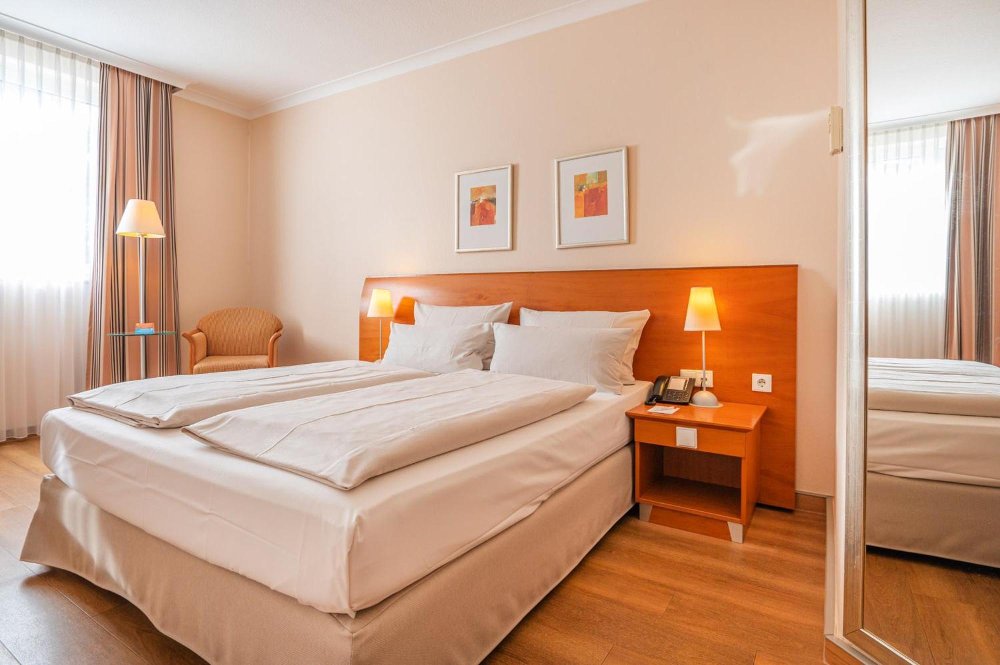 Philero Hotel Koeln エクステリア 写真
